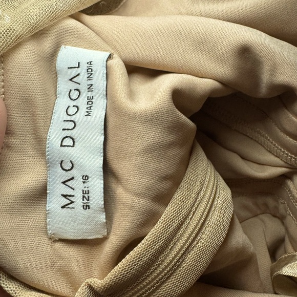 NWT Mac Duggal Illusion Neck Sequin Gown in Nude Size 16 - Picture 8 of 10